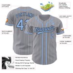 Maillot de baseball gris authentique à rayures bleues et noires claires